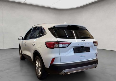 Ford Kuga, 2022