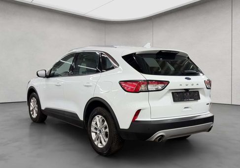 Ford Kuga, 2022