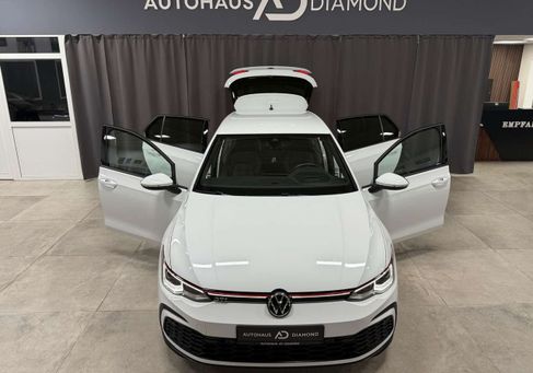 Volkswagen Golf, 2020