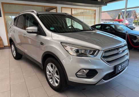 Ford Kuga, 2019