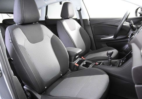 Opel Grandland X, 2020 3