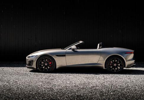 Jaguar F-Type, 2023