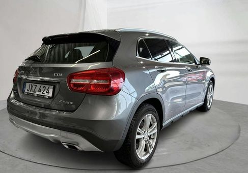 Mercedes-Benz GLA 220, 2014