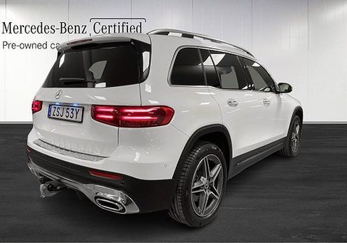 Mercedes-Benz GLB 200, 2025