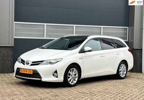 Toyota Auris Touring Sports, 2014