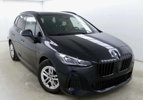 BMW 220, 2025 2
