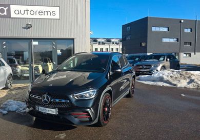 Mercedes-Benz GLA 200, 2021