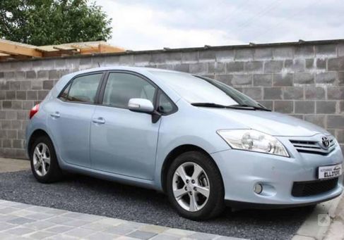 Toyota Auris, 2010