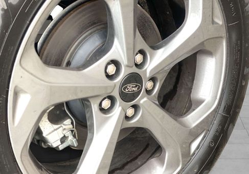 Ford Kuga, 2025