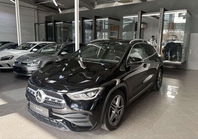 Mercedes-Benz GLA 200, 2021