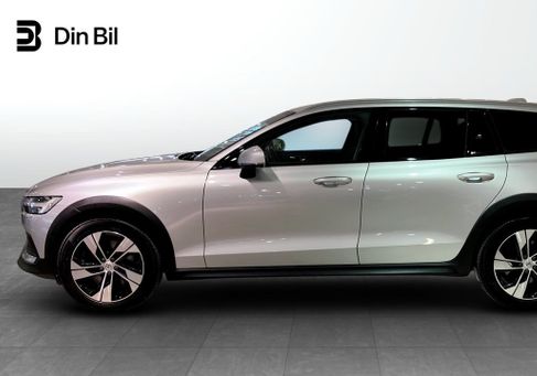 Volvo V60 Cross Country, 2022