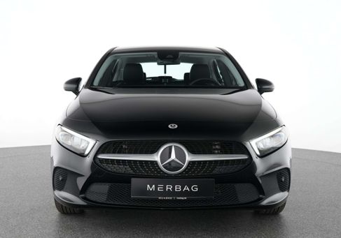 Mercedes-Benz A 200, 2022