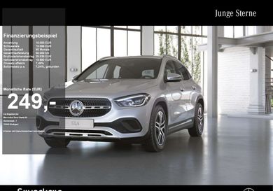 Mercedes-Benz GLA 180, 2022