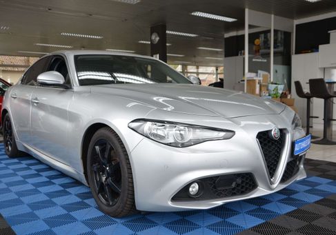 Alfa Romeo Giulia, 2018