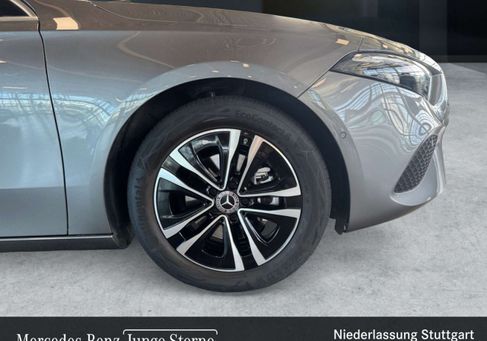 Mercedes-Benz A 200, 2026 3