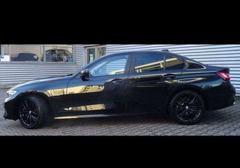 BMW 320, 2022 3
