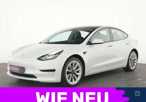 Tesla Model 3, 2022