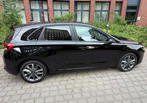 Hyundai i30, 2023 3