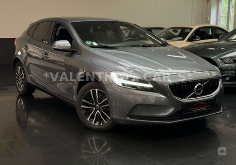 Volvo V40, 2018