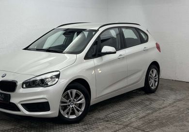 BMW 218, 2017
