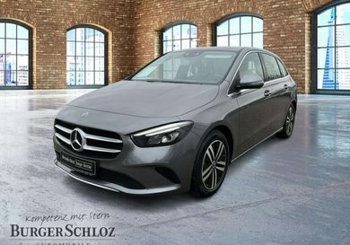 Mercedes-Benz B 200, 2022