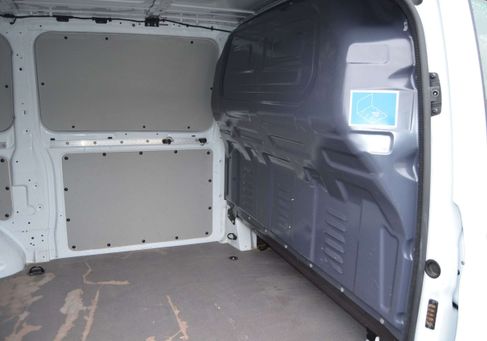 Mercedes-Benz Vito, 2021