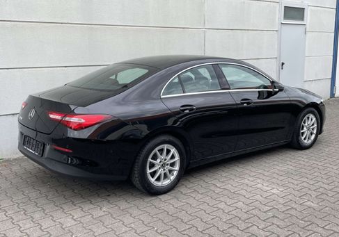 Mercedes-Benz CLA 180, 2022 3