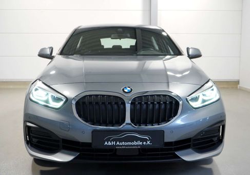 BMW 118, 2023