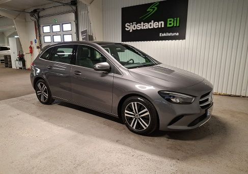 Mercedes-Benz B 200, 2022 3
