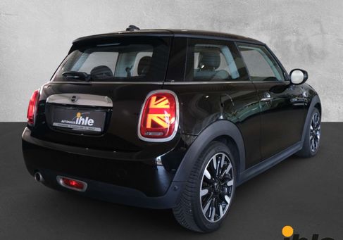 MINI ONE, 2019