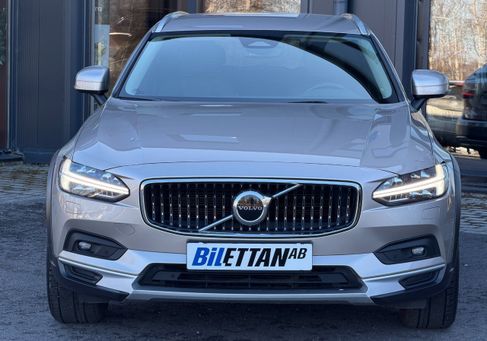 Volvo V90 Cross Country, 2023