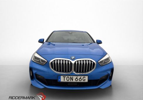 BMW 118, 2021