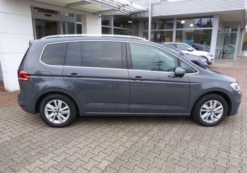 Volkswagen Touran, 2021