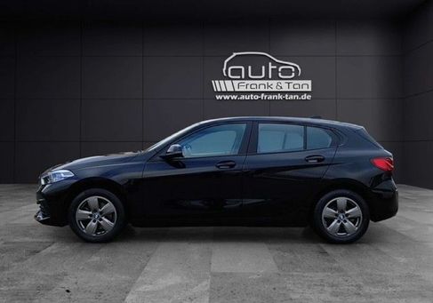 BMW 118, 2023
