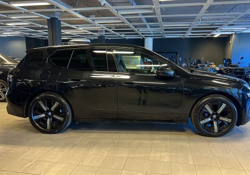 BMW iX, 2022