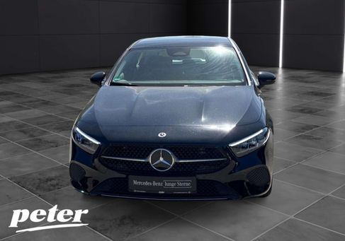 Mercedes-Benz A 180, 2025