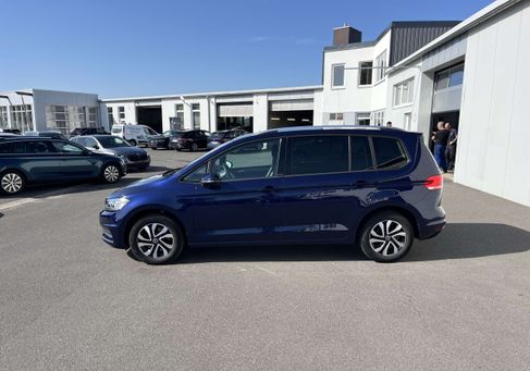 Volkswagen Touran, 2022 3