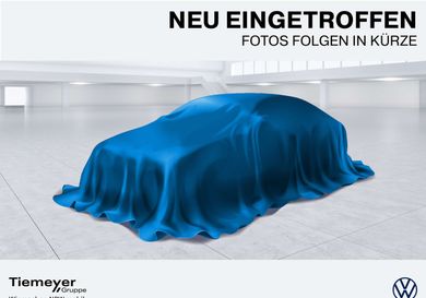 Volkswagen Golf, 2024