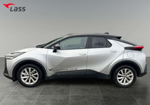 Toyota C-HR, 2025 3
