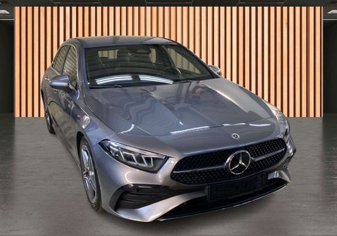 Mercedes-Benz A 180, 2025