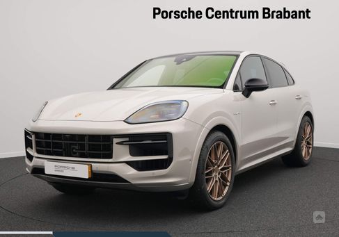 Porsche Cayenne, 2023