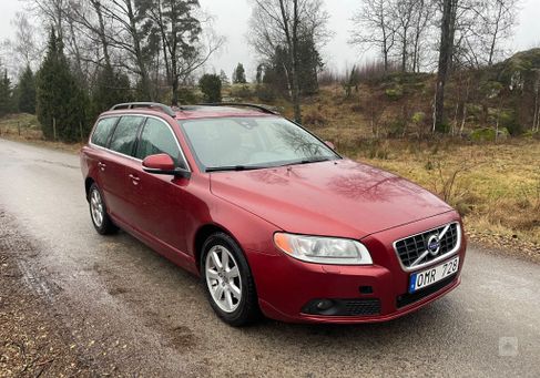 Volvo V70, 2012