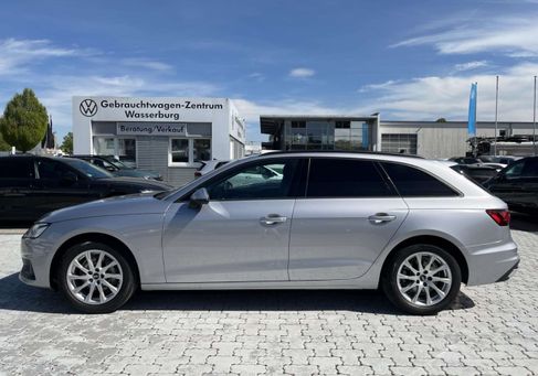 Audi A4, 2022