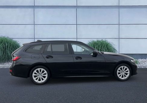 BMW 320, 2022