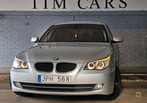 BMW 520, 2009