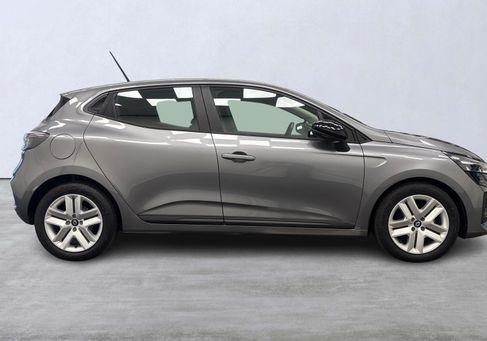 Renault Clio, 2024