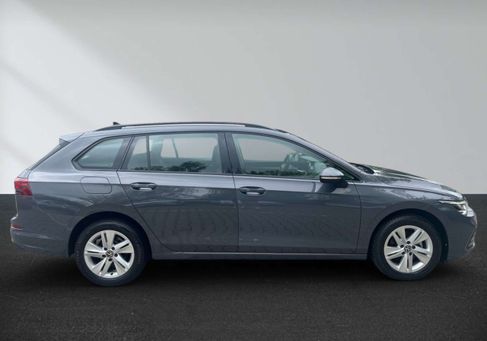 Volkswagen Golf, 2022 3