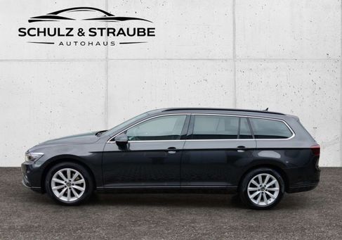 Volkswagen Passat Variant, 2023 3