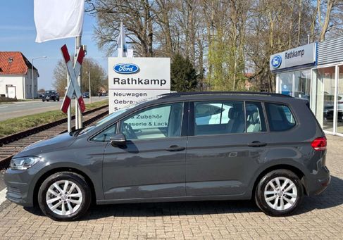 Volkswagen Touran, 2018 3