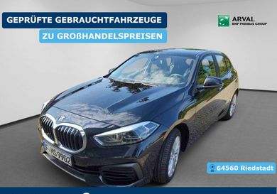 BMW 120, 2023